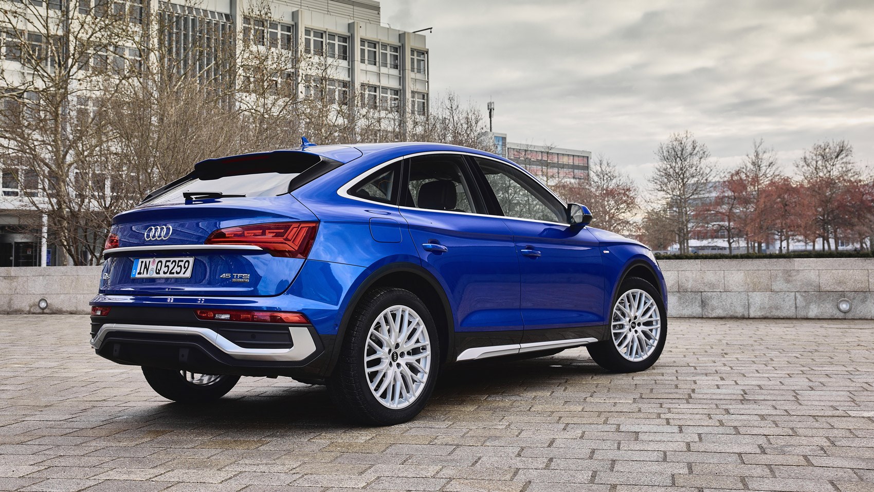 Audi Q5 Sportback (2021) review: know your place | CAR Magazine