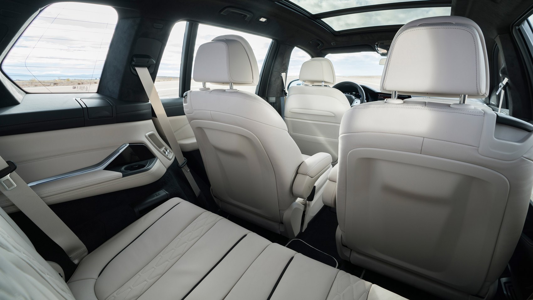 xb7 rear seats
