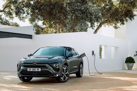 Citroen C5 X hybrid plugged in
