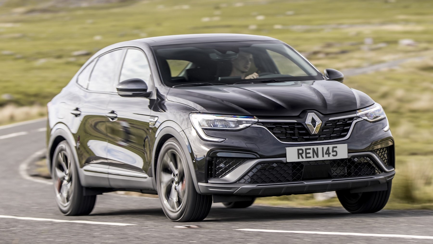 2021 Renault Arkana - front cornering 2021 Renault Arkana - front cornering
