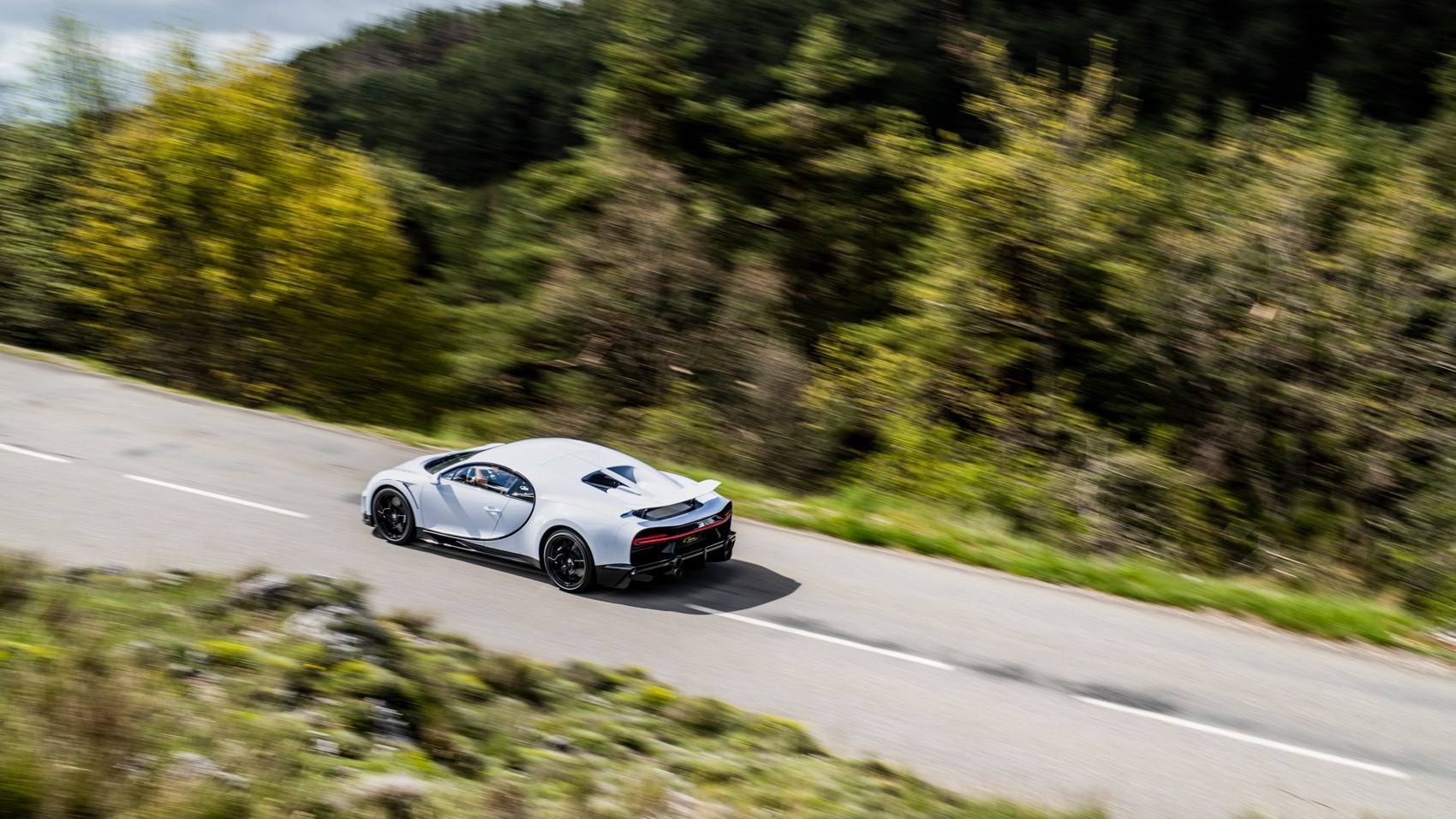 chiron ss rear panning