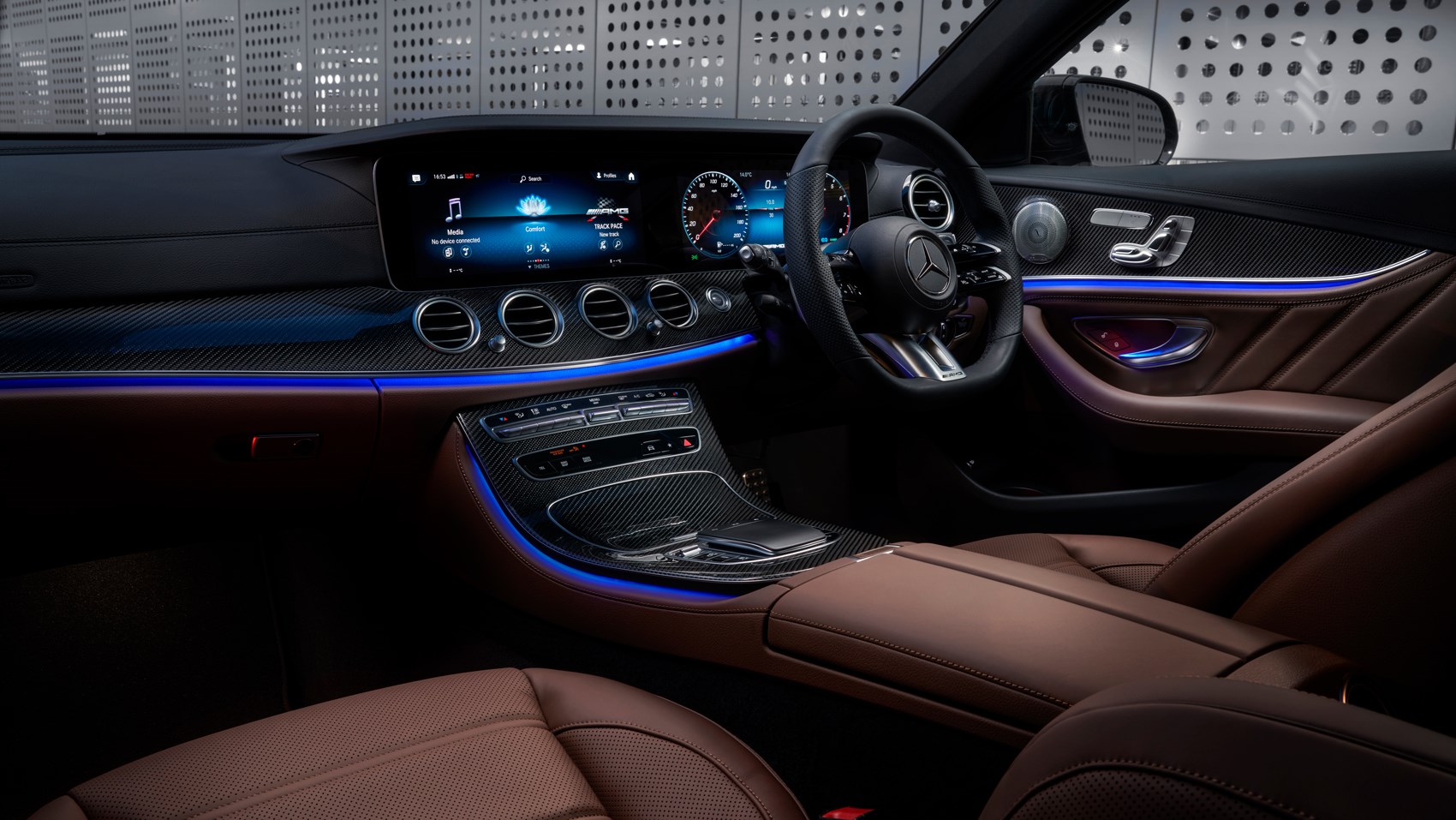 e53 interior