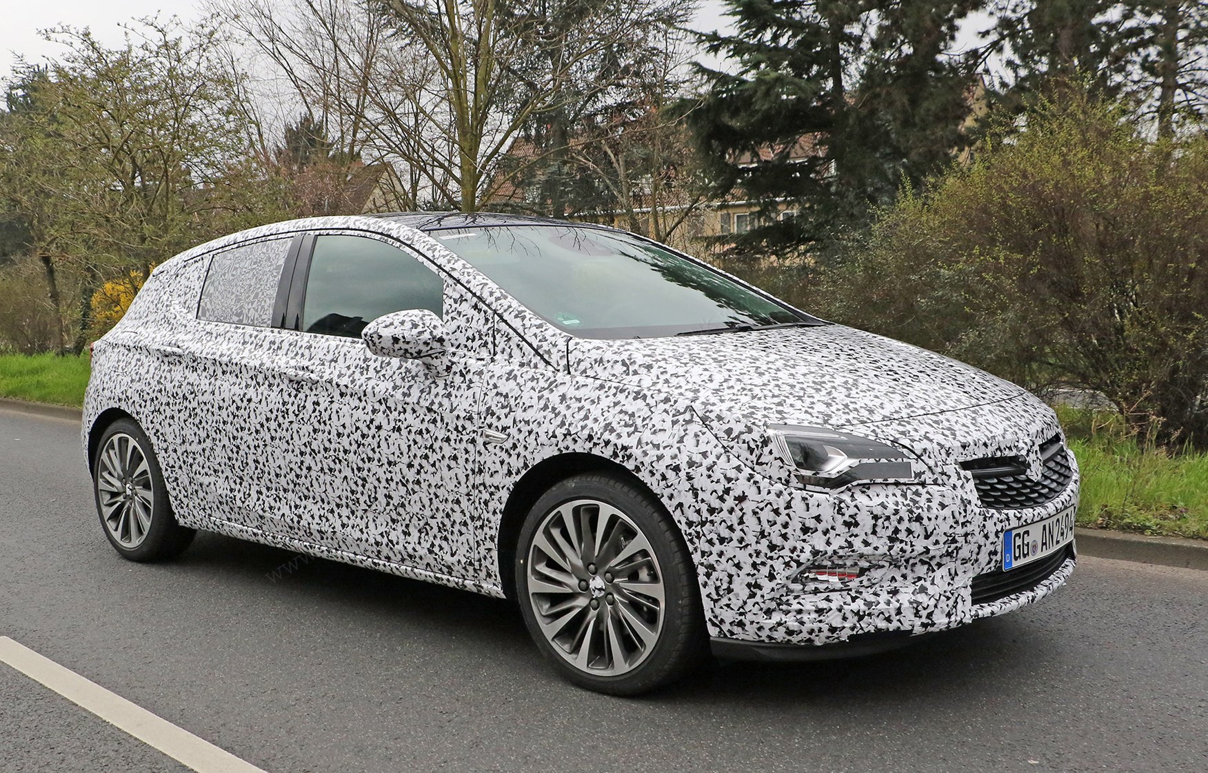 Vauxhall S Renewal Continues Apace New 15 Astra Spied Car Magazine