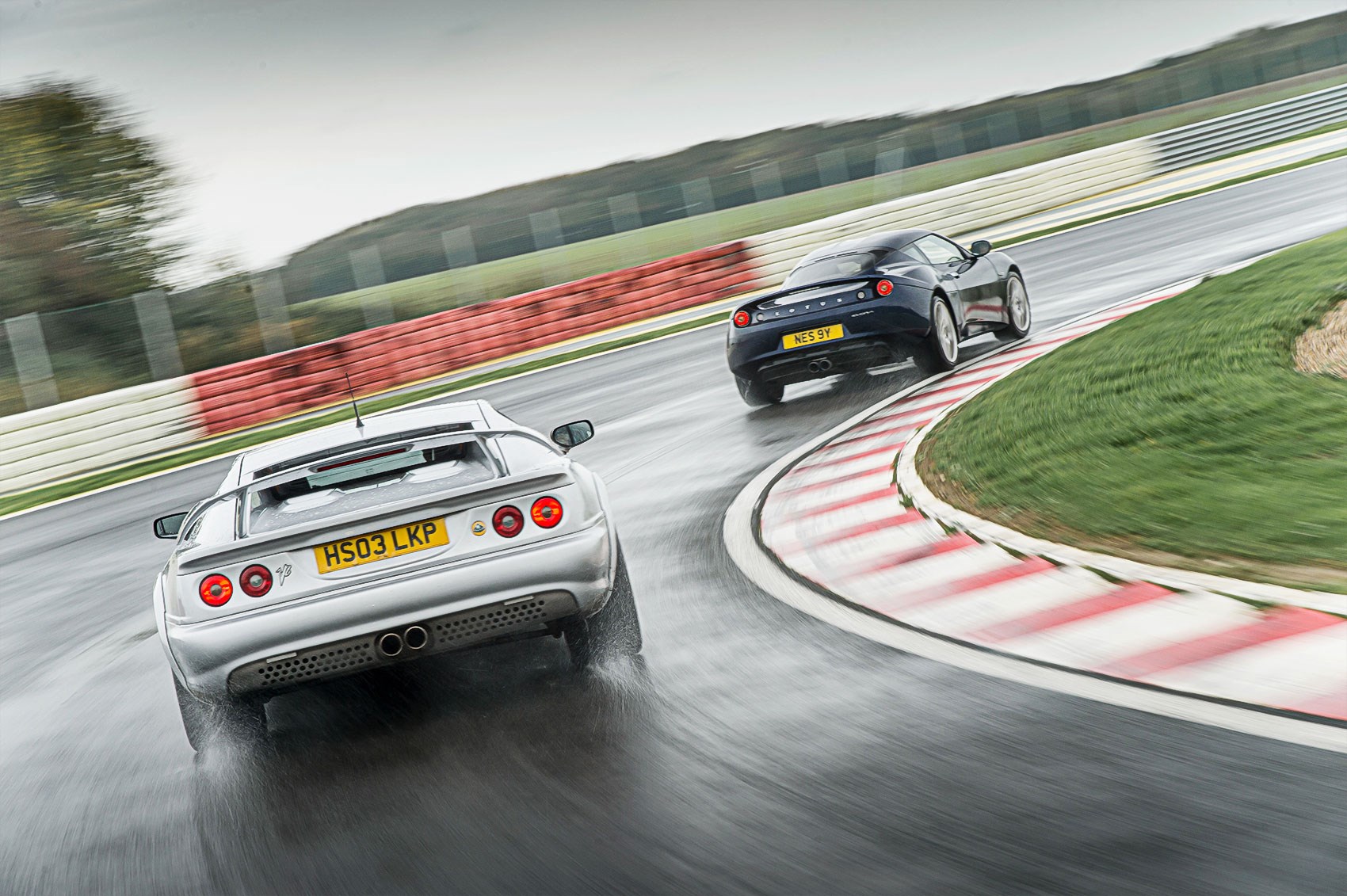 ... More grown-up Lotuses: Esprit and Evora ...