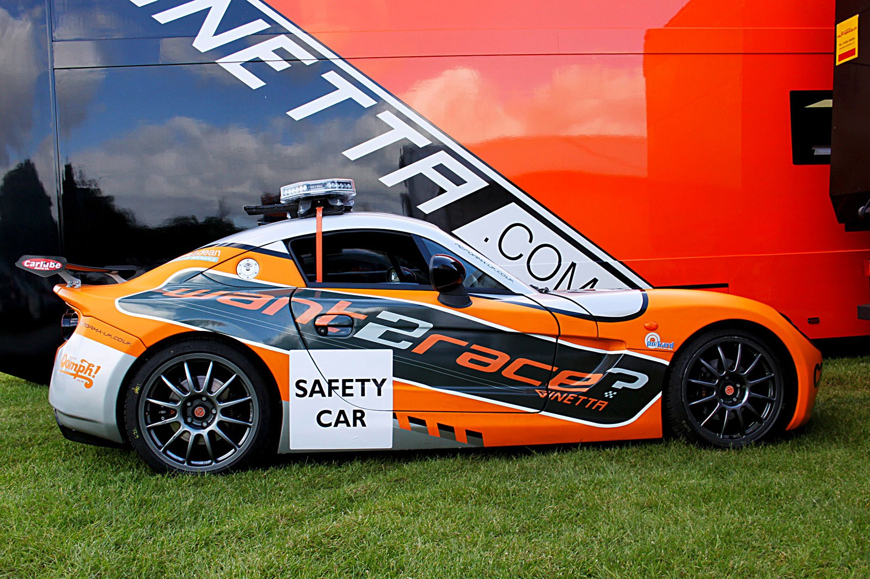 safety drive driving simulator GRDC CAR by Ginetta term test long (2016) G40 review Magazine