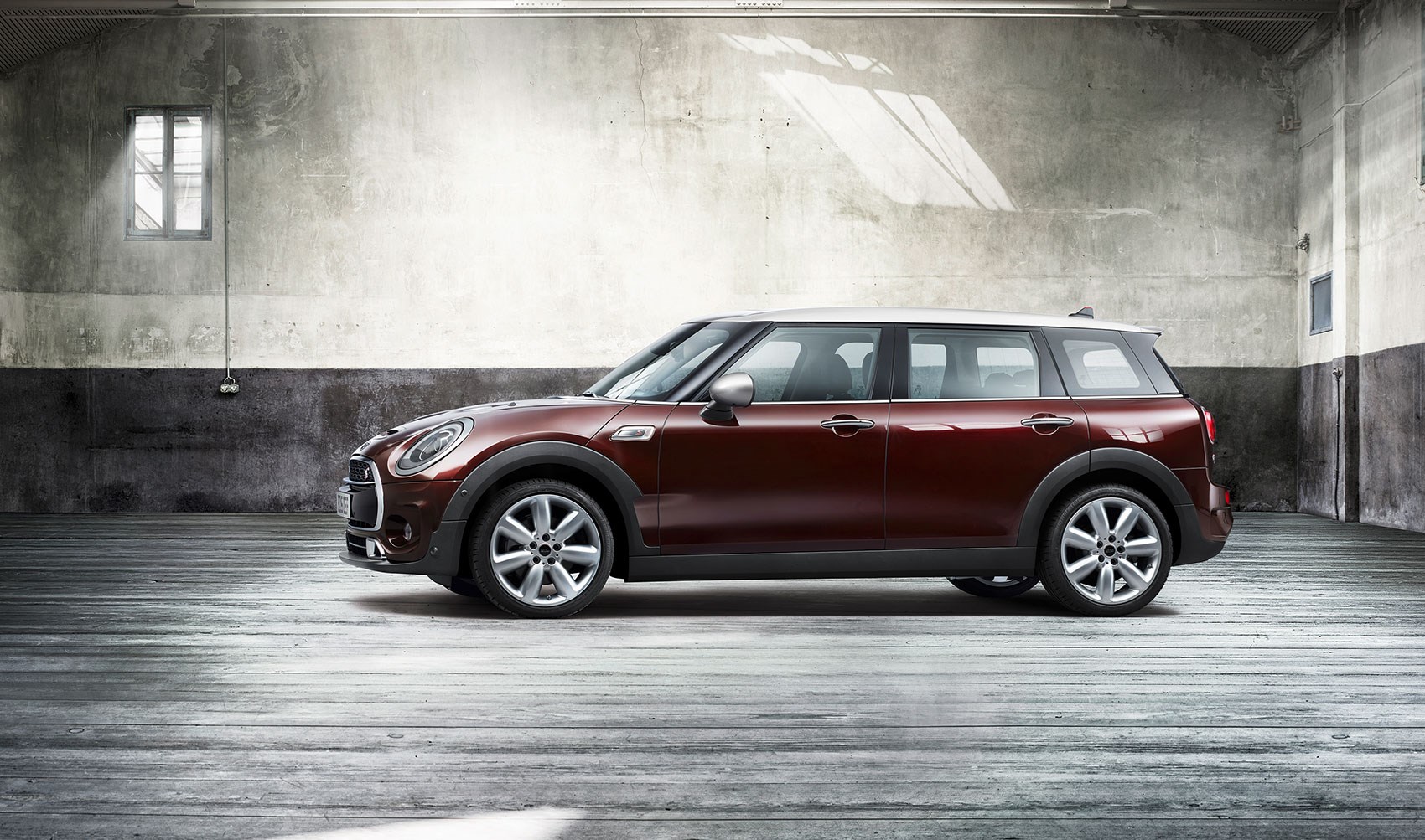 Mini Clubman 2015 Biggest Mini Yet Keeps Barn Doors Adds Side