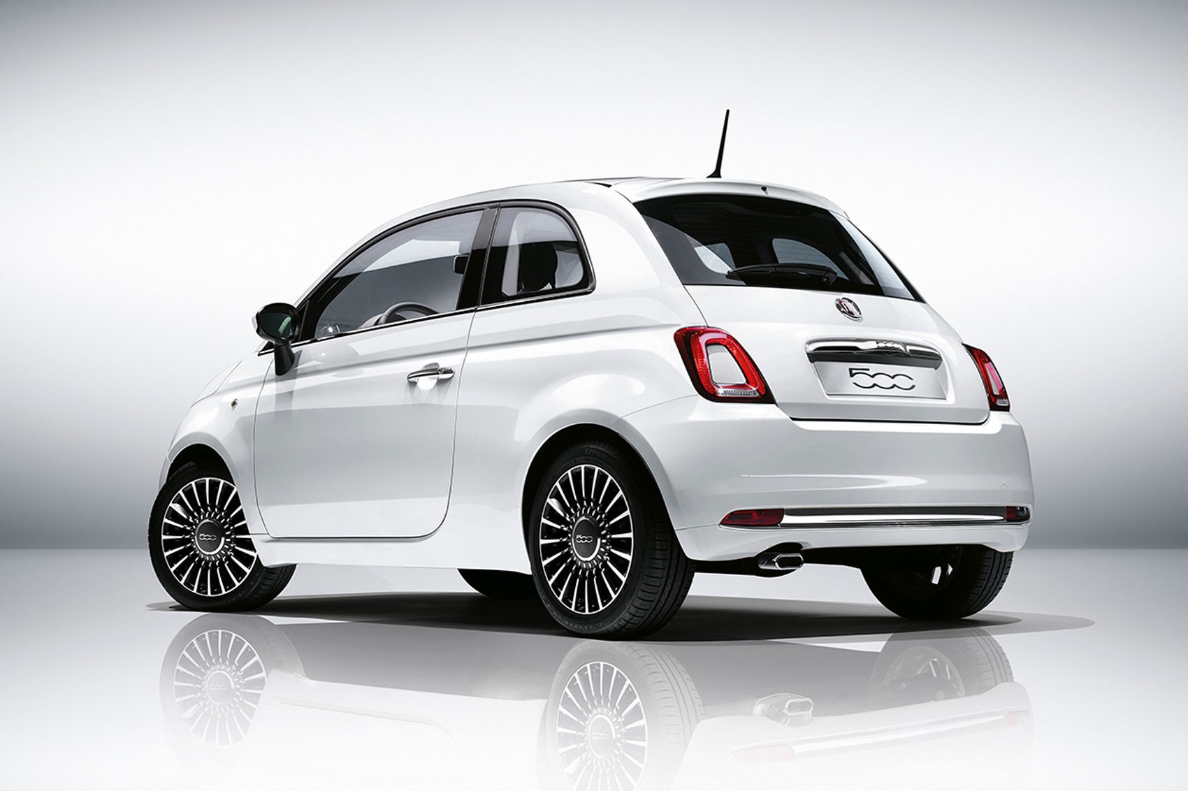 Fiat 500 16 Facelift Revealed First Official Pics Of 500 S New Look Car Magazine