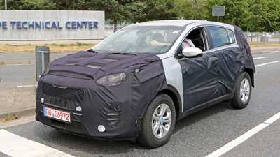 Kia Sportage steps out ahead of 2015 Frankfurt motor show