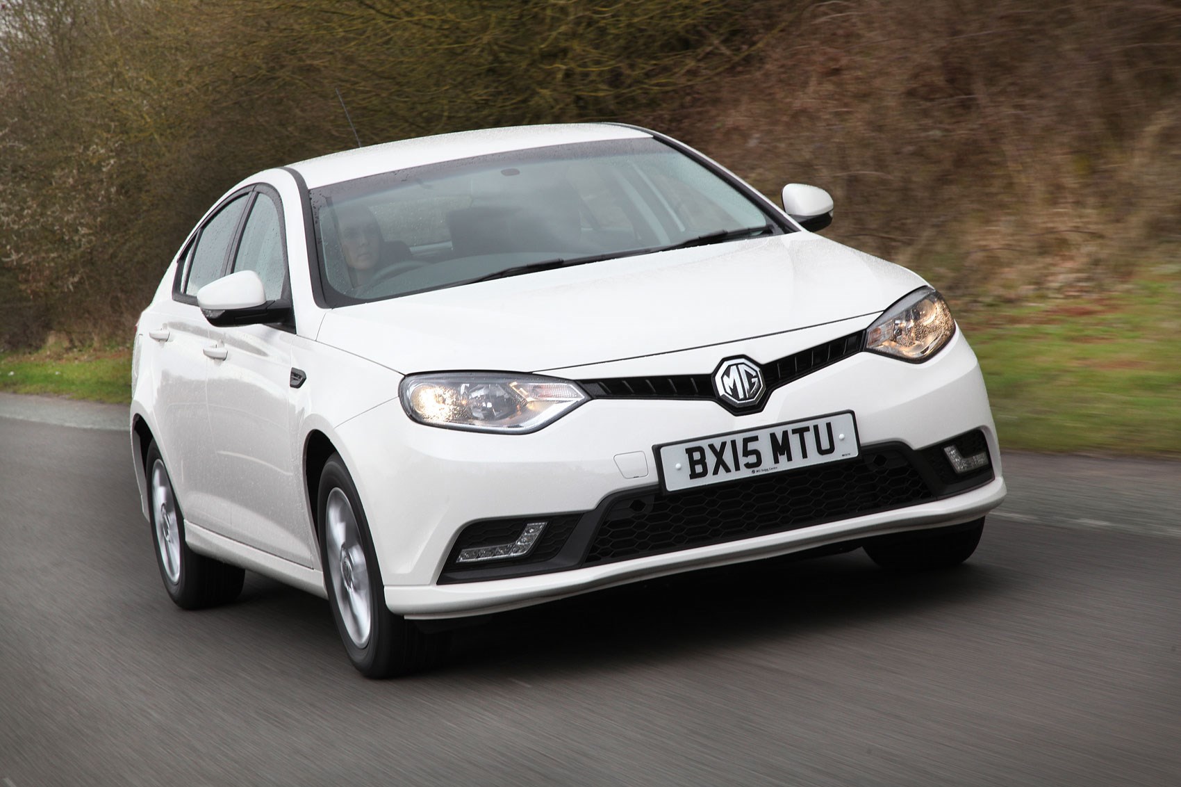 MG6 DTi (2015) review CAR Magazine