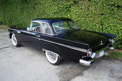 Ford Thunderbird