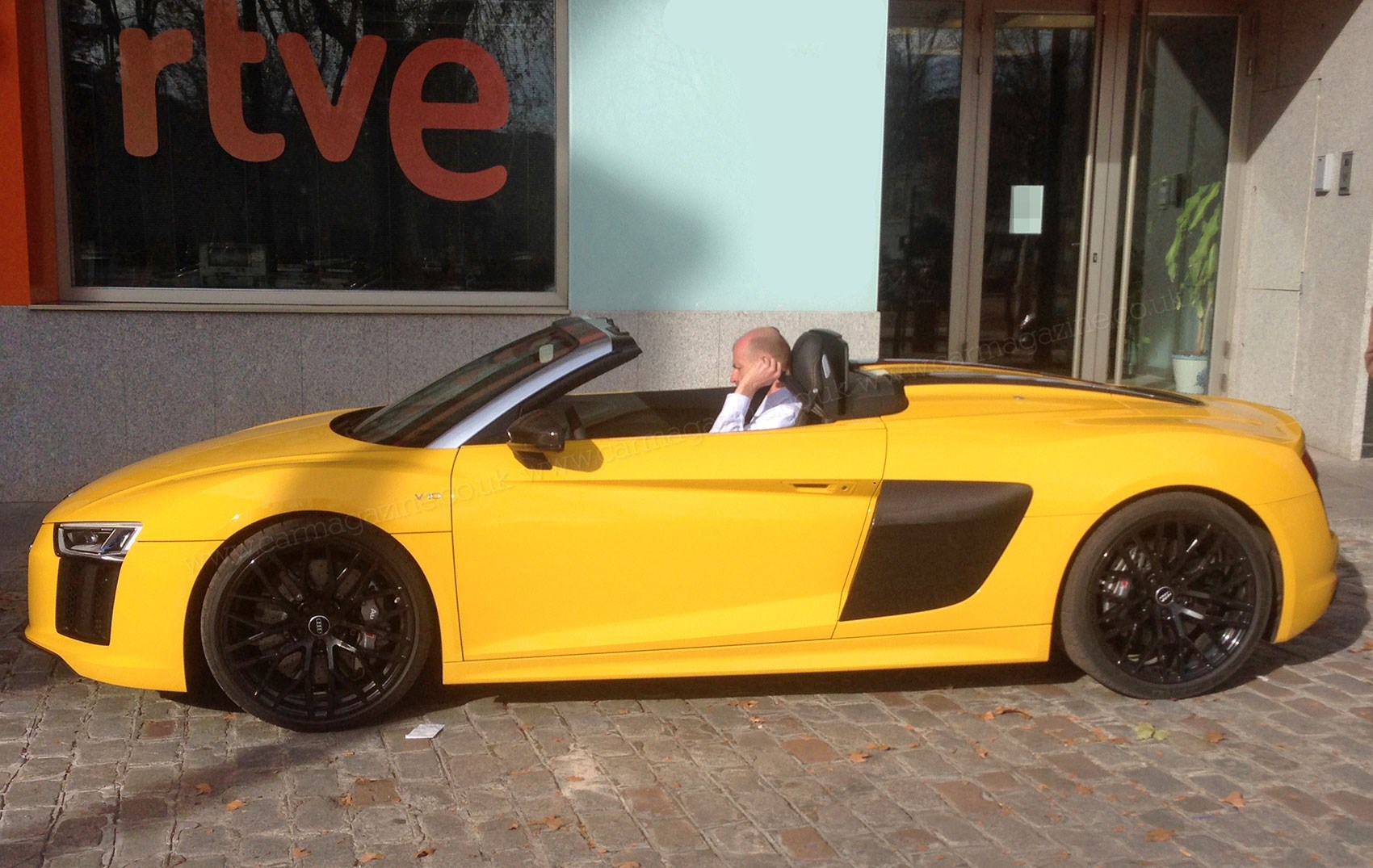 An Open And Shut Case New Audi R8 Spyder Scooped Undisguised Car The New 2016 Audi R8 Spyder Undisguised Yes I Forgot To Put Camo On Sorry