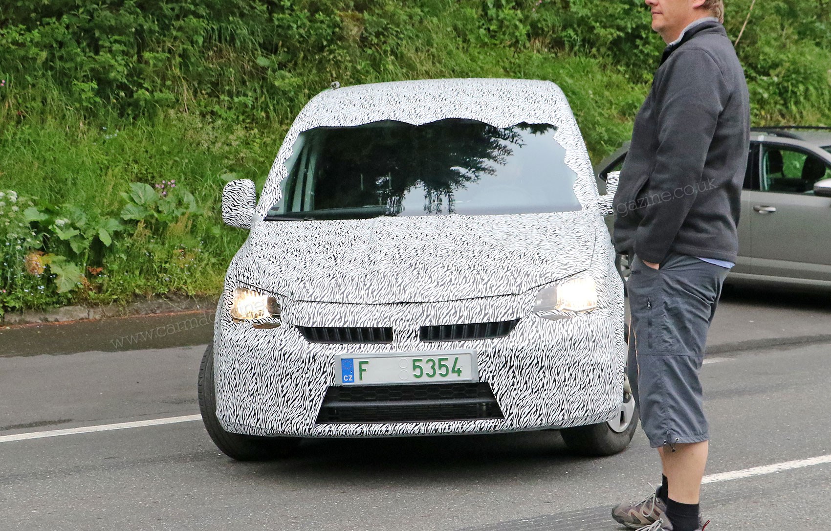 Skoda Roomster 16 Oddball Wagon Reborn As Badge Engineered Vw Caddy Car Magazine