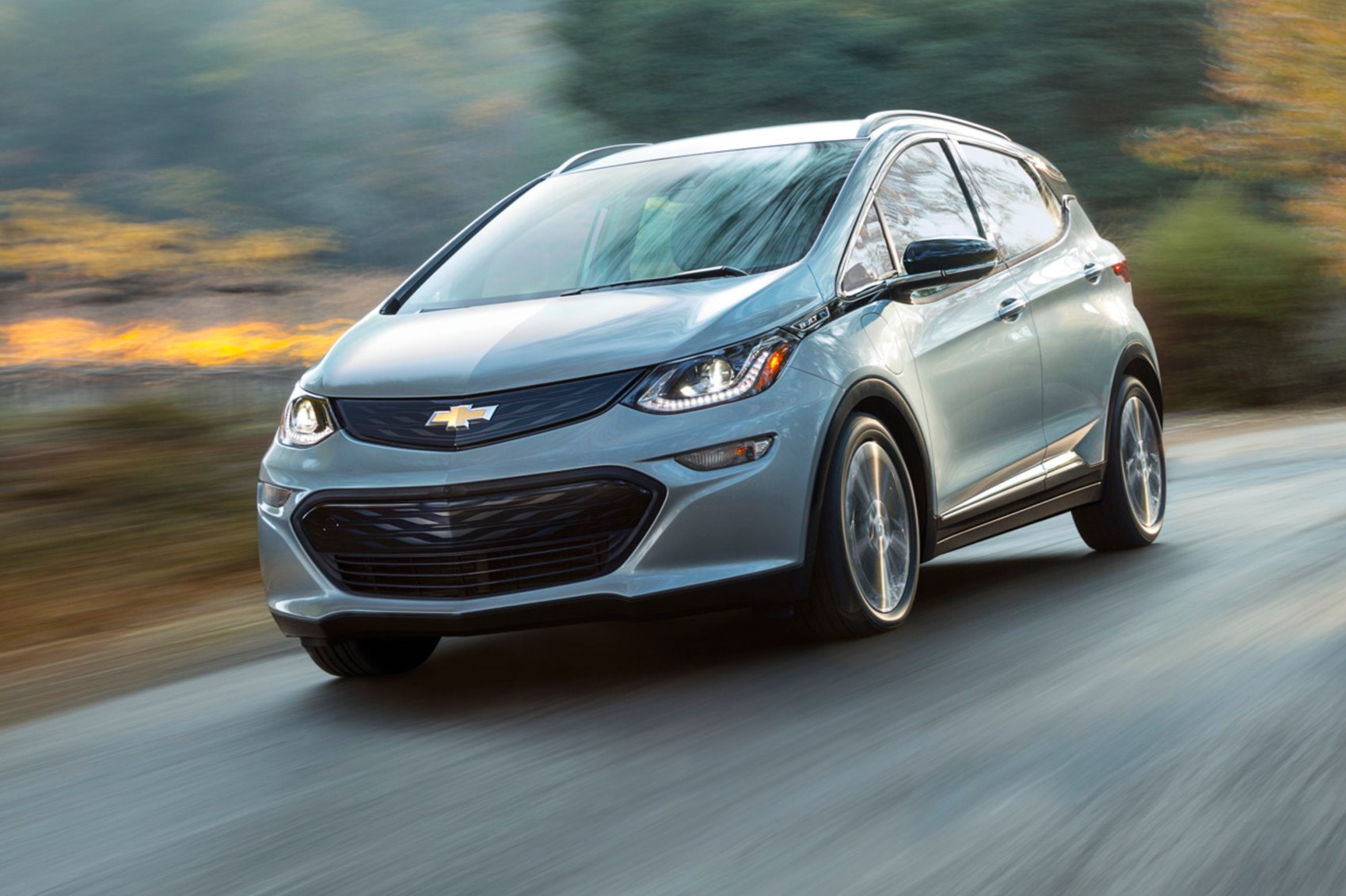 all electric chevrolet bolt strikes home at ces 2016