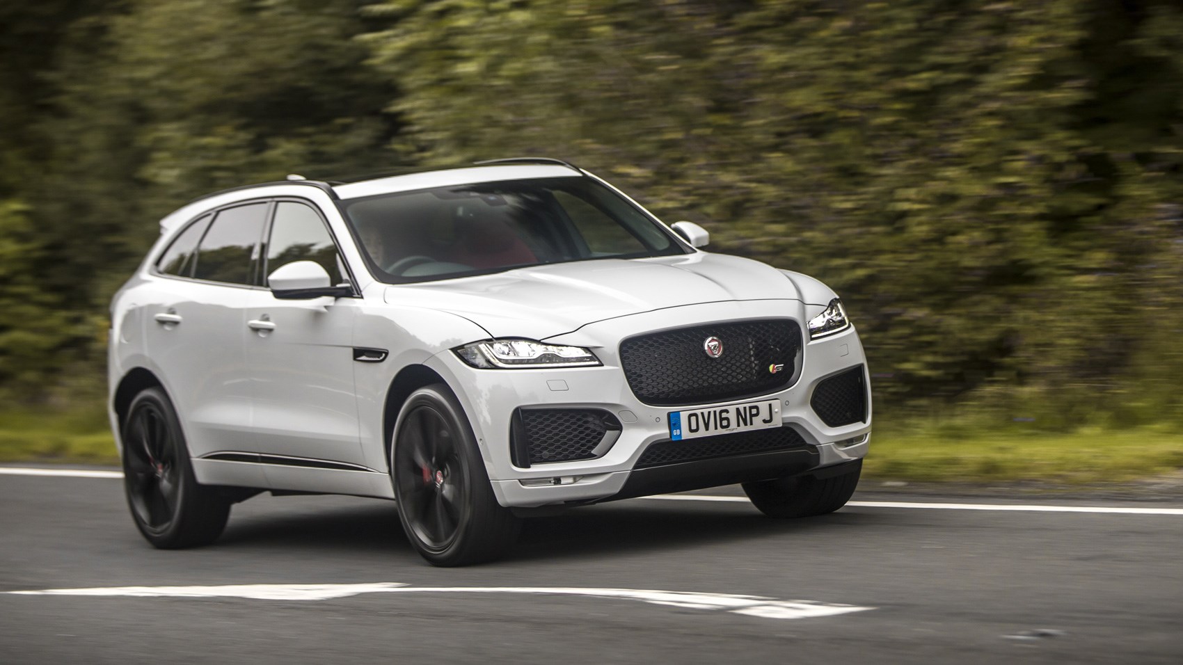 Jaguar f Pace SVR Lister