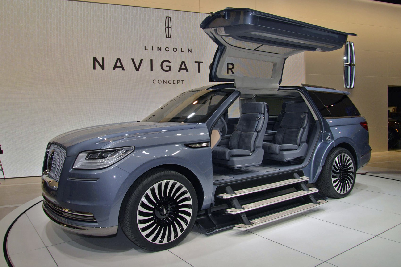 Lincoln blows the doors off with new Navigator Concept | CAR Magazine