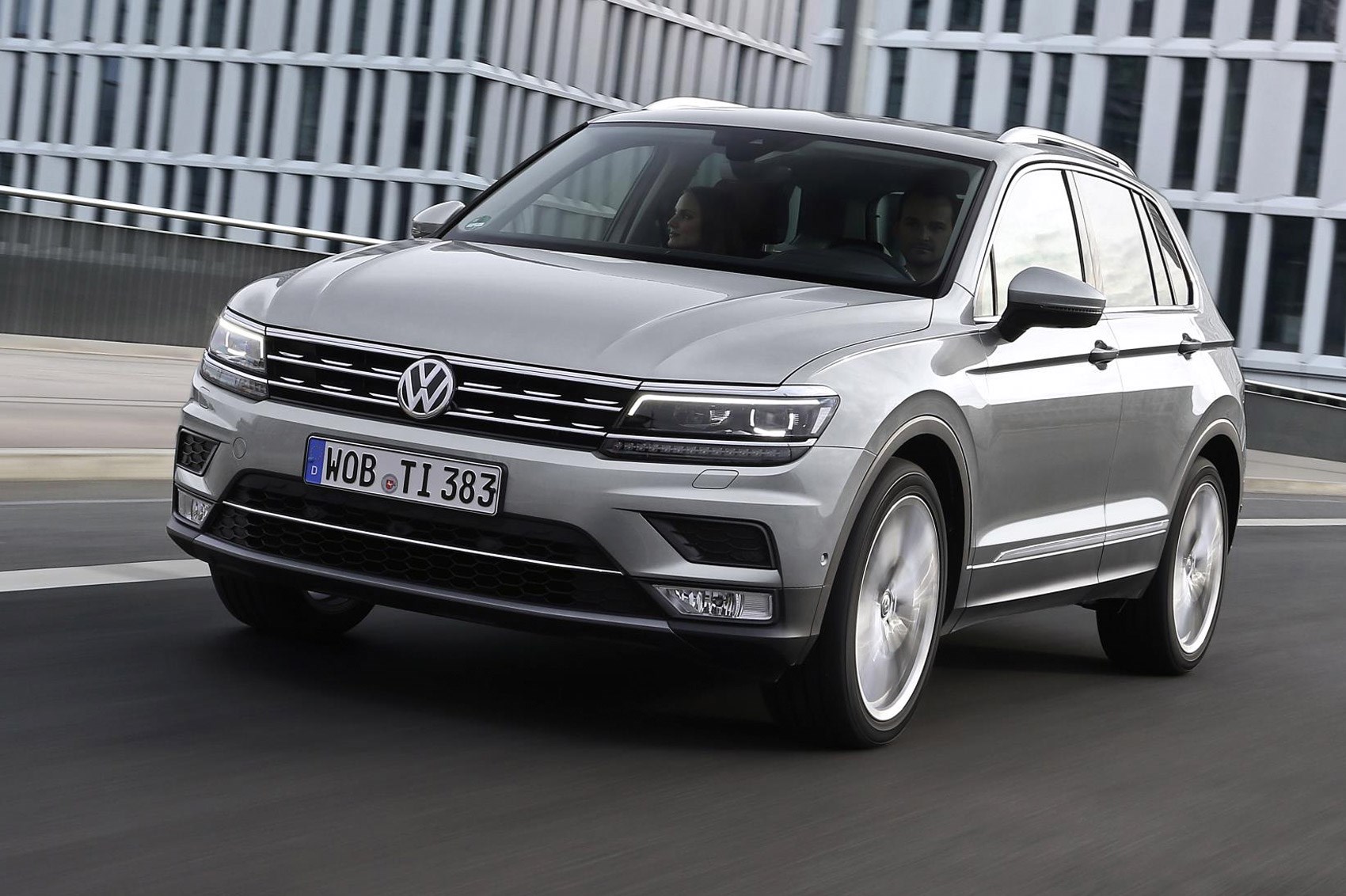 VW Tiguan (2016) review CAR Magazine