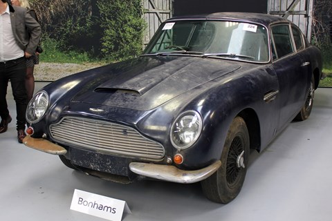 Aston Martin DB6