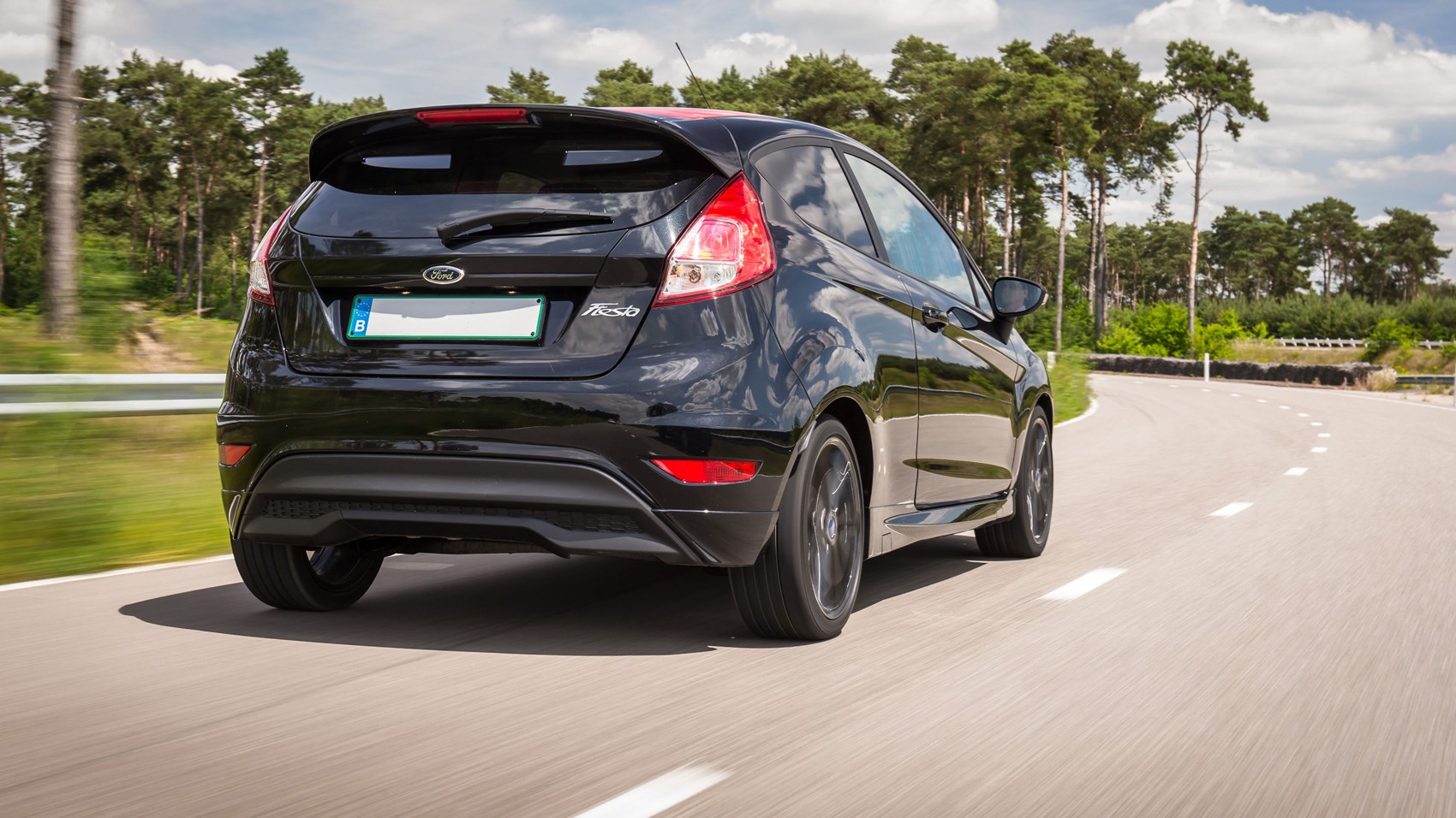 Ford Fiesta 1 0 Ecoboost 140ps St Line Black Edition 16 Review Car Magazine