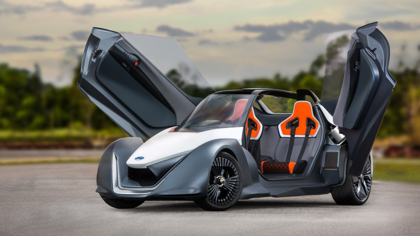 Nissan Bladeglider Concept 16 First Ride Review Car Magazine