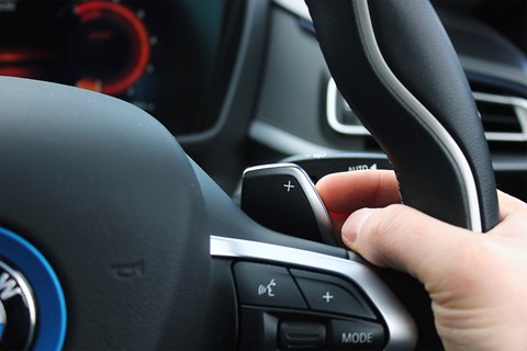 Paddle shift gearchange on BMW i8