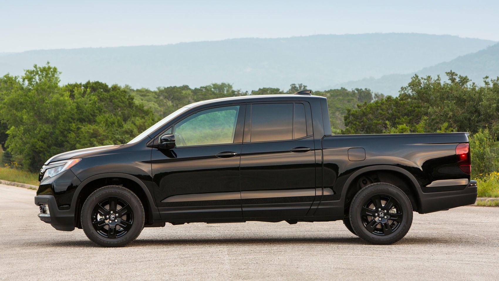 Honda Ridgeline Black Edition AWD (2017 The Softopper | Honda ridgeline, Truck