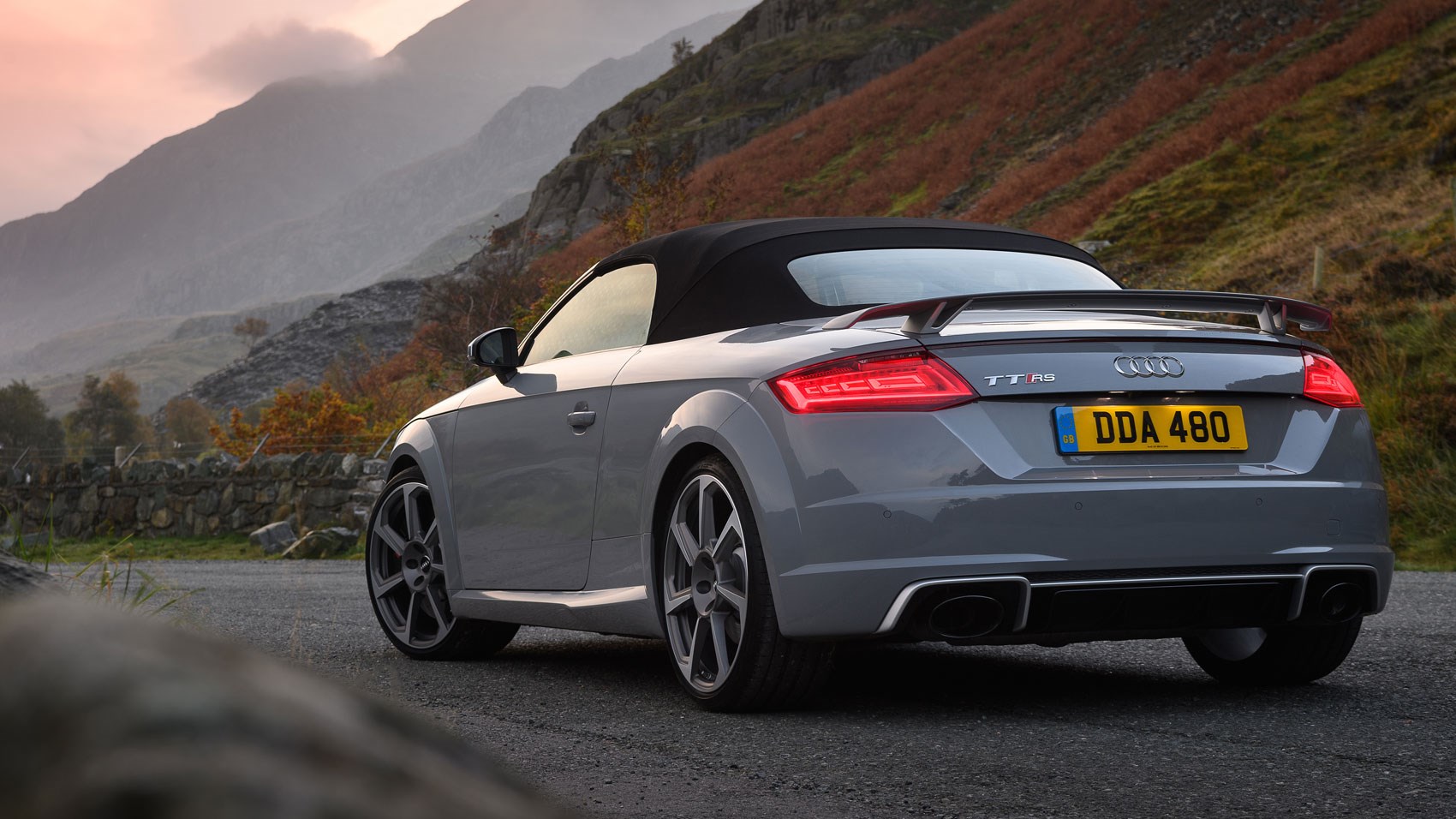 Audi Tt Rs Roadster 2016 Review Car Magazine