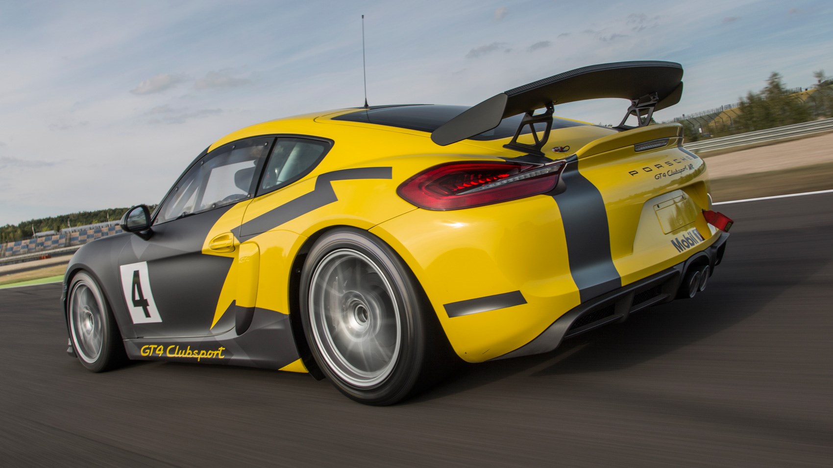 X4 gt. Porsche gt4 Clubsport. Porsche Cayman gt4 Clubsport Mr. Порше Кайман 718 gt4 гоночная. Cayman gt4 Clubsport #940.