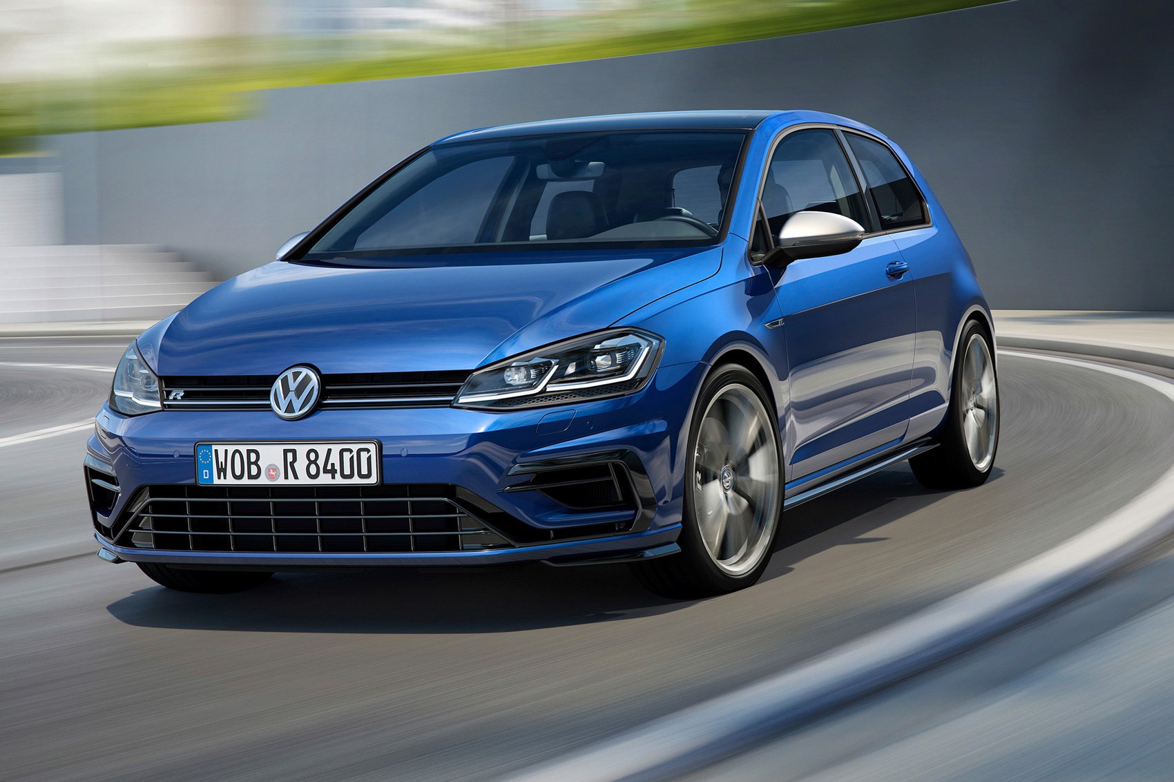 New(ish) VW Golf R for 2017: fast Golf gets a facelift | CAR Magazine