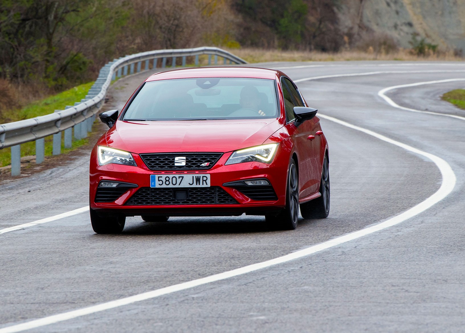 Seat Leon Cupra 300 17 Review Car Magazine