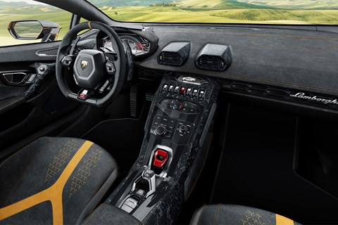 Lamborghini Huracan Performante at Geneva 2017 - interior