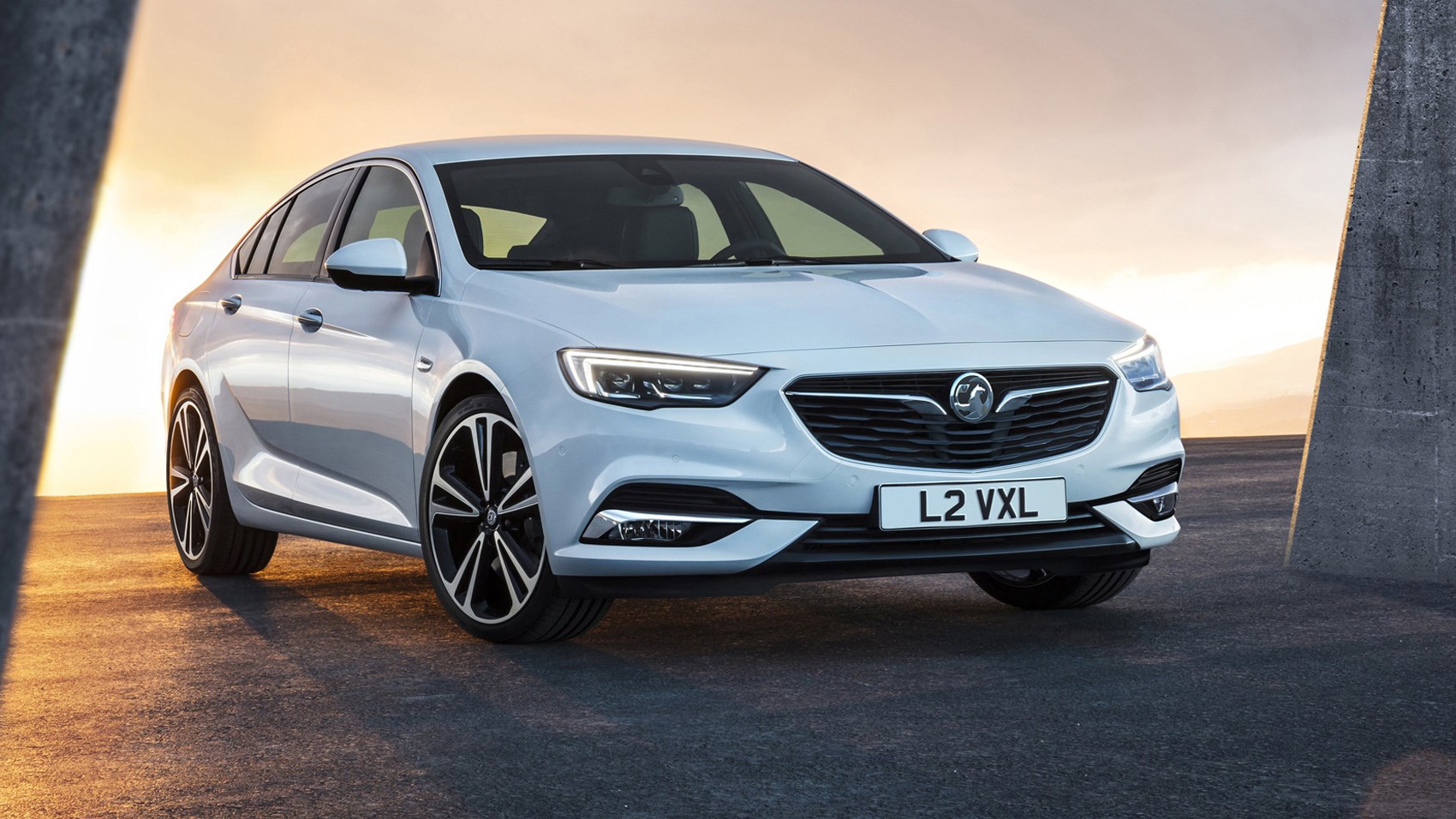 Vauxhall Insignia Grand Sport 2017 Review Car Magazine