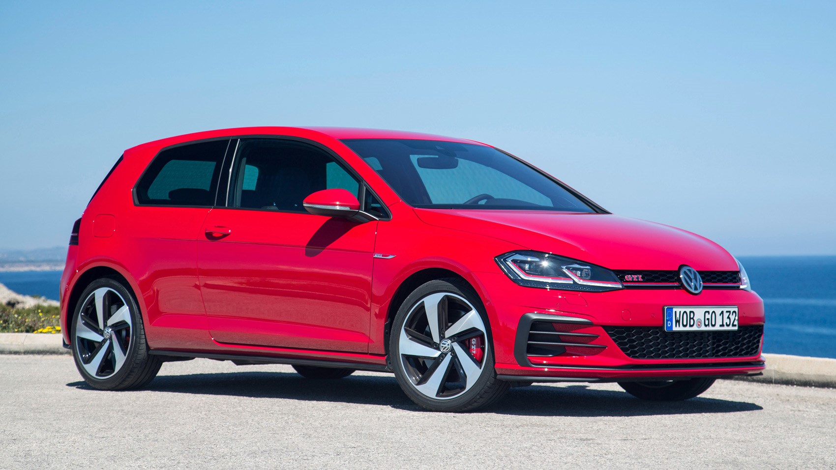 VW Golf GTI Performance Pack Mk7 facelift (2017) review | CAR Magazine