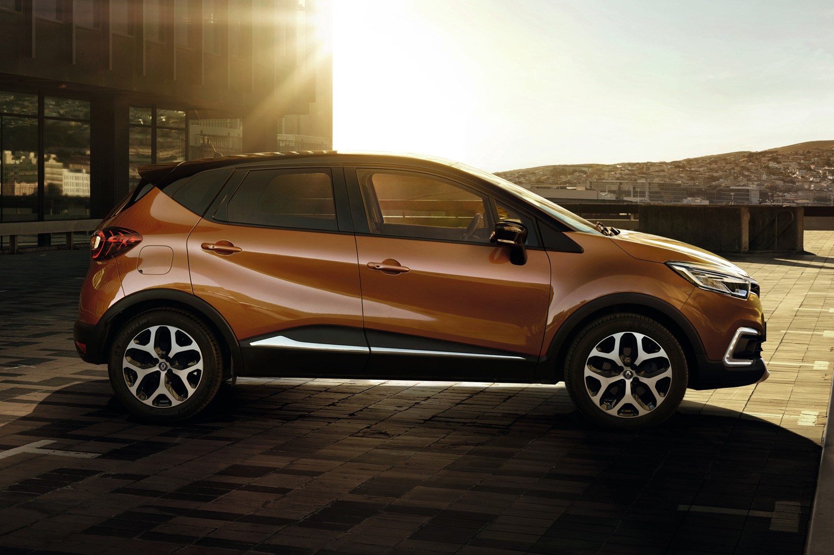 Renault Captur Play Tce 90 Review