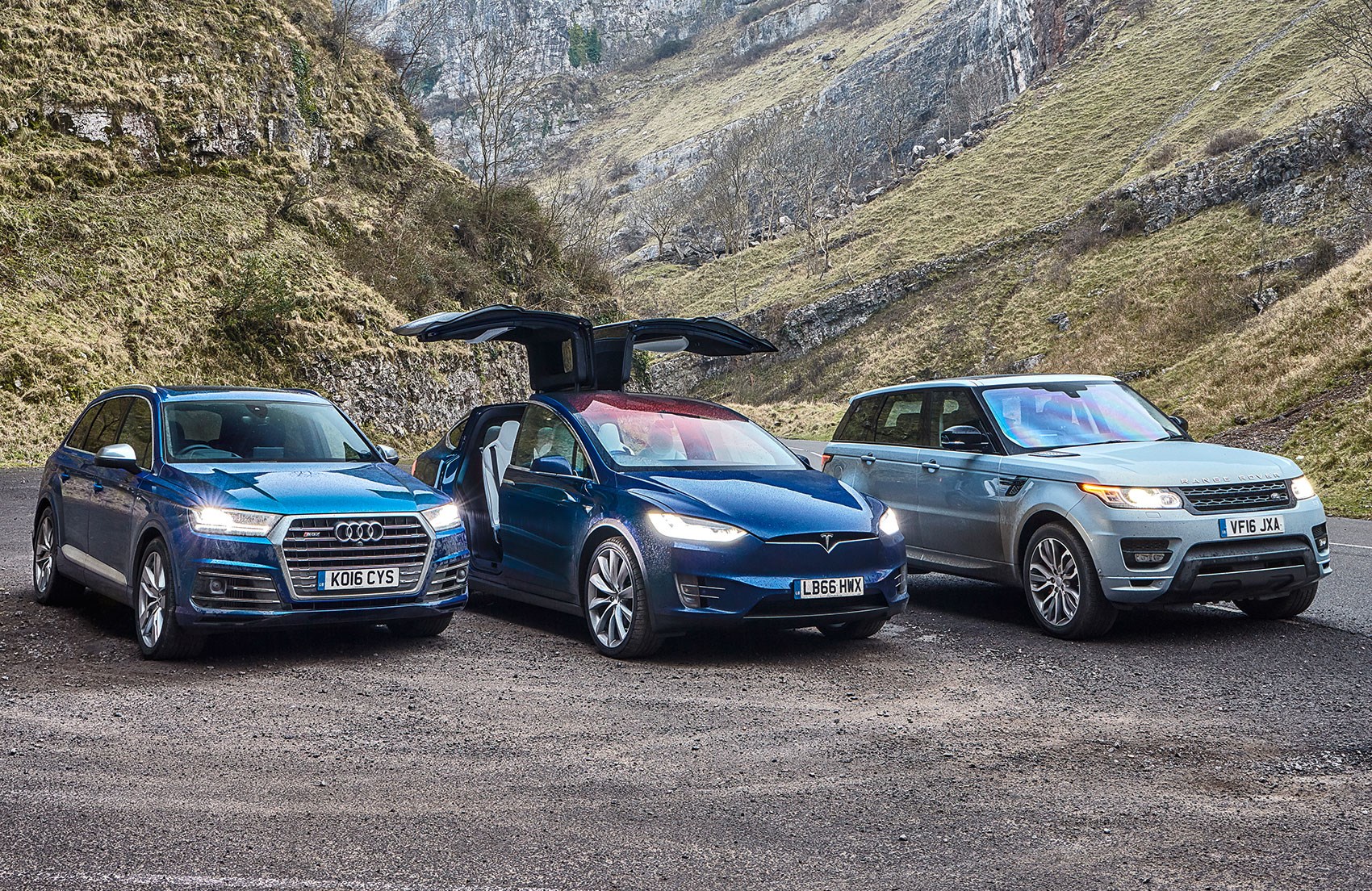 Tesla Model X Vs Audi Q7 Vs Range Rover Sport Triple Test