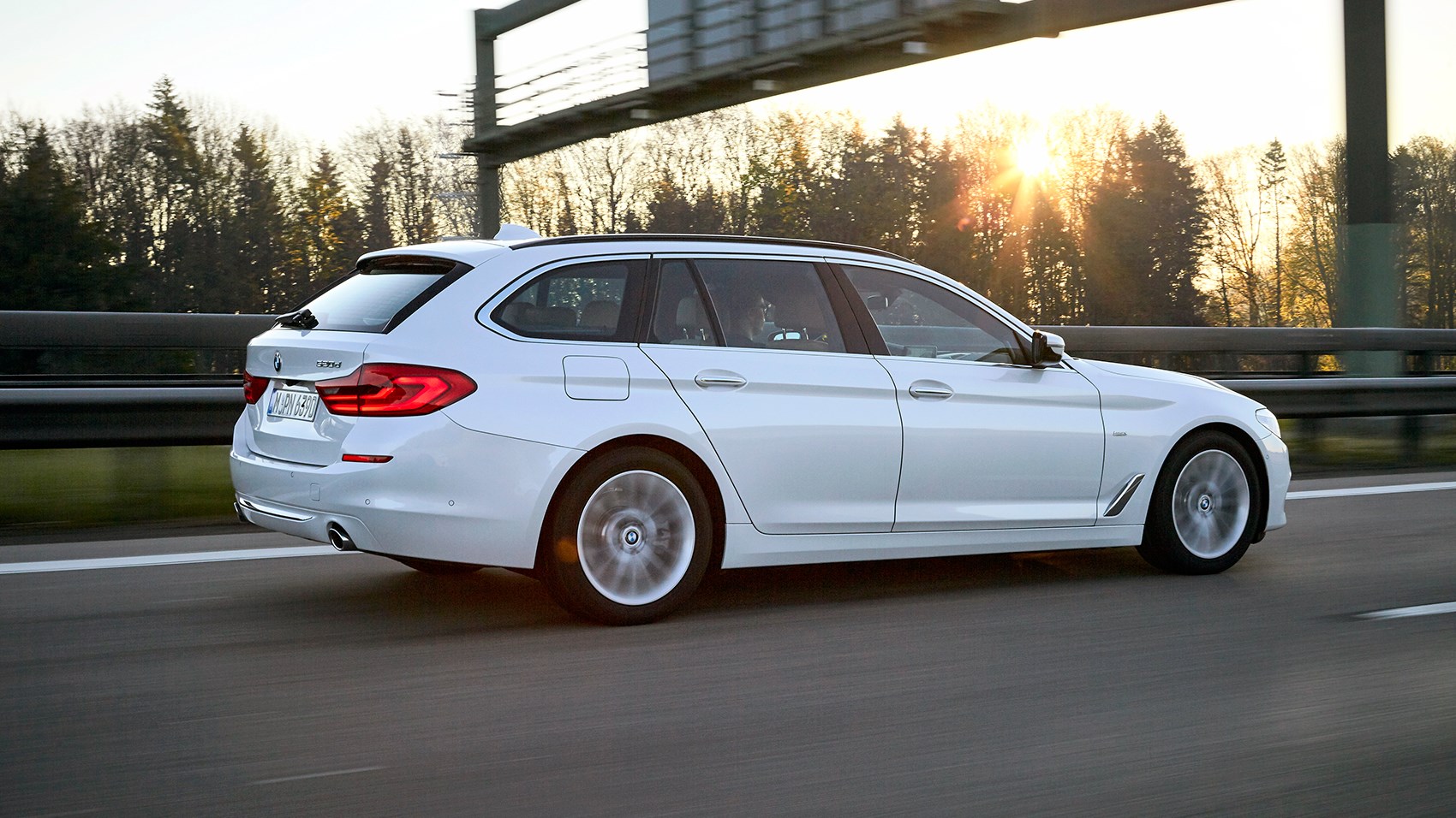 bmw_520d_touring_02