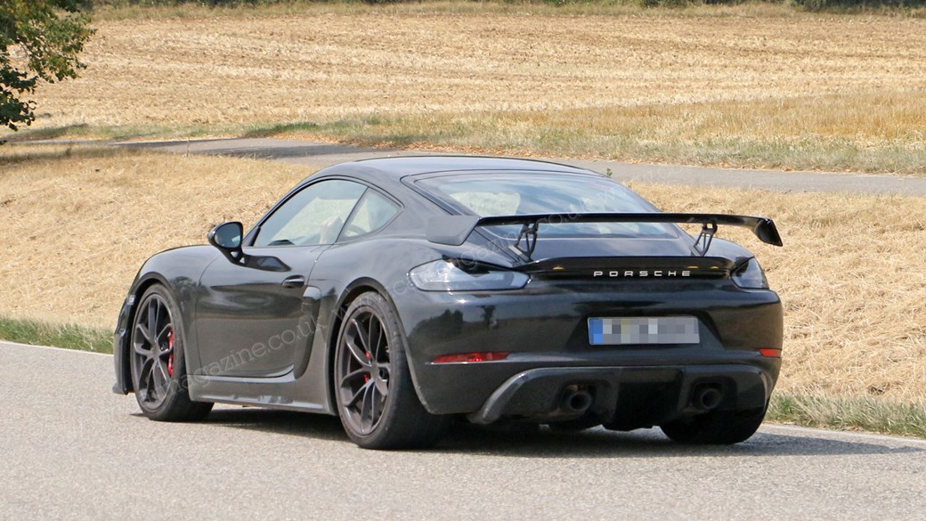 098_cayman_gt4.jpg