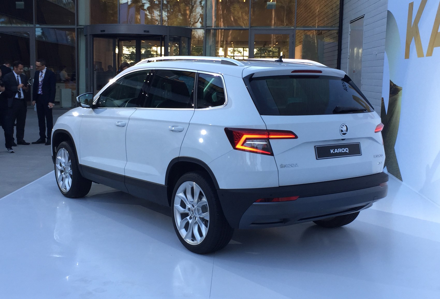 It's the Skoda Karoq SUV! New Yeti replacement revealed in ...