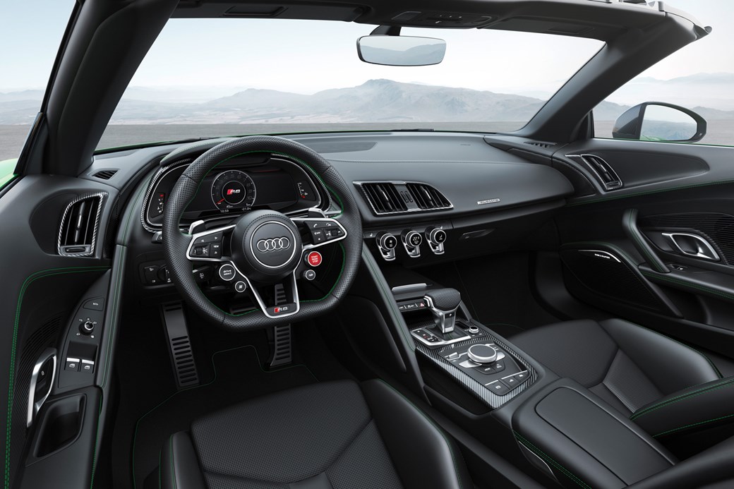 Audi R8 Spyder V10 Plus interior