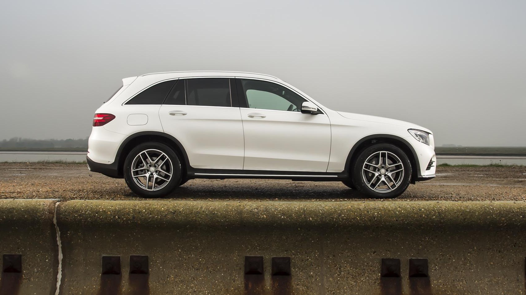 Mercedes Glc 350 D Amg Car Wallpaper