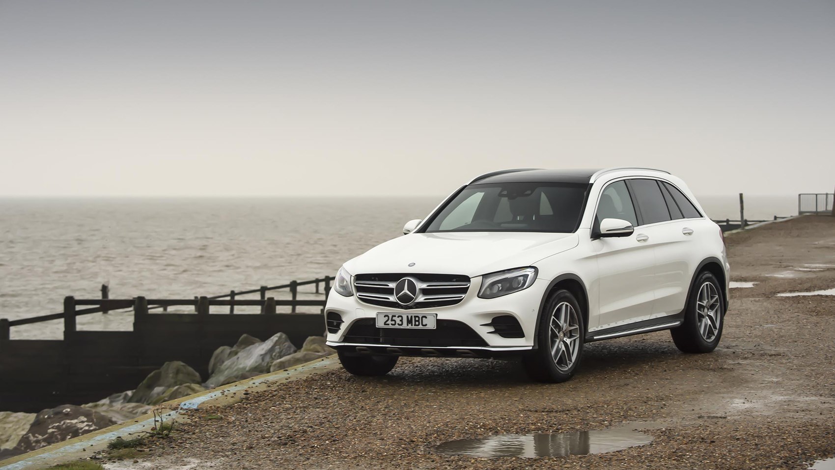 Mercedes Glc 350d 4 Matic Amg Line 2017 Review Car Magazine