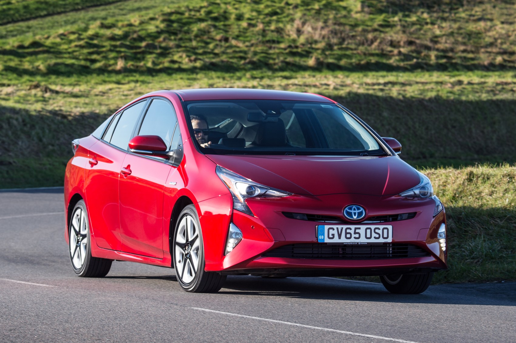 Four out of ten Toyota cars in the UK are now hybrids | CAR Magazine