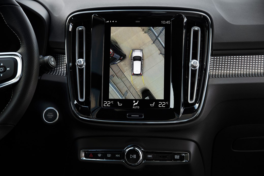 Volvo XC40'ın kabininde tablet tarzı dokunmatik ekran