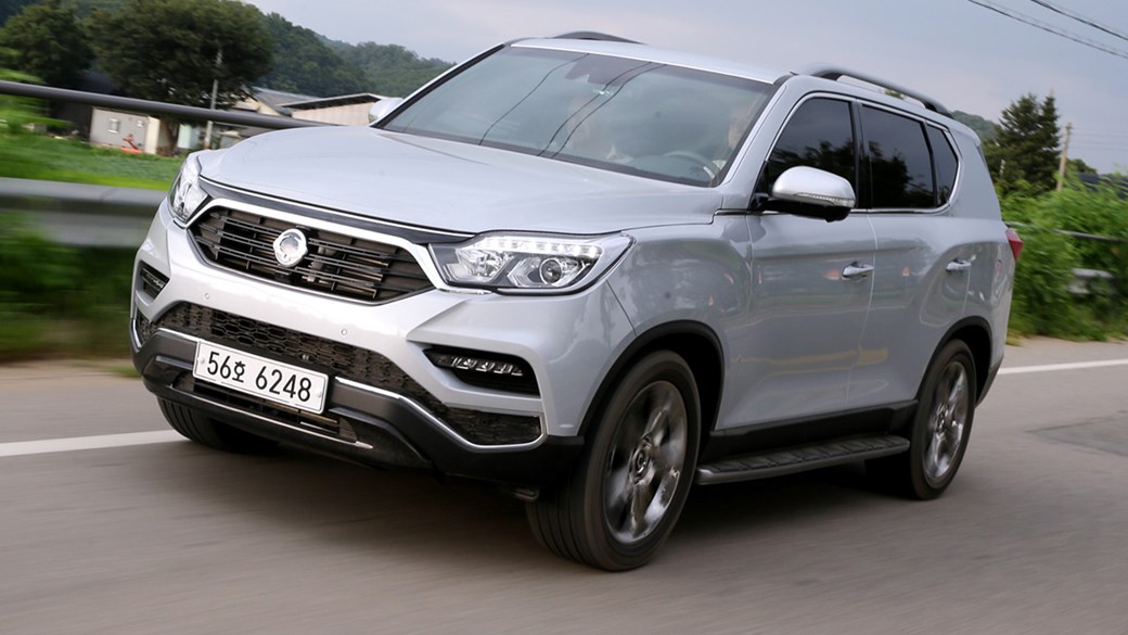Rangee 2017 The Hybrid Electric Range Rover Sport Car Magazine Ssangyong Rexton Suv 2017 Review