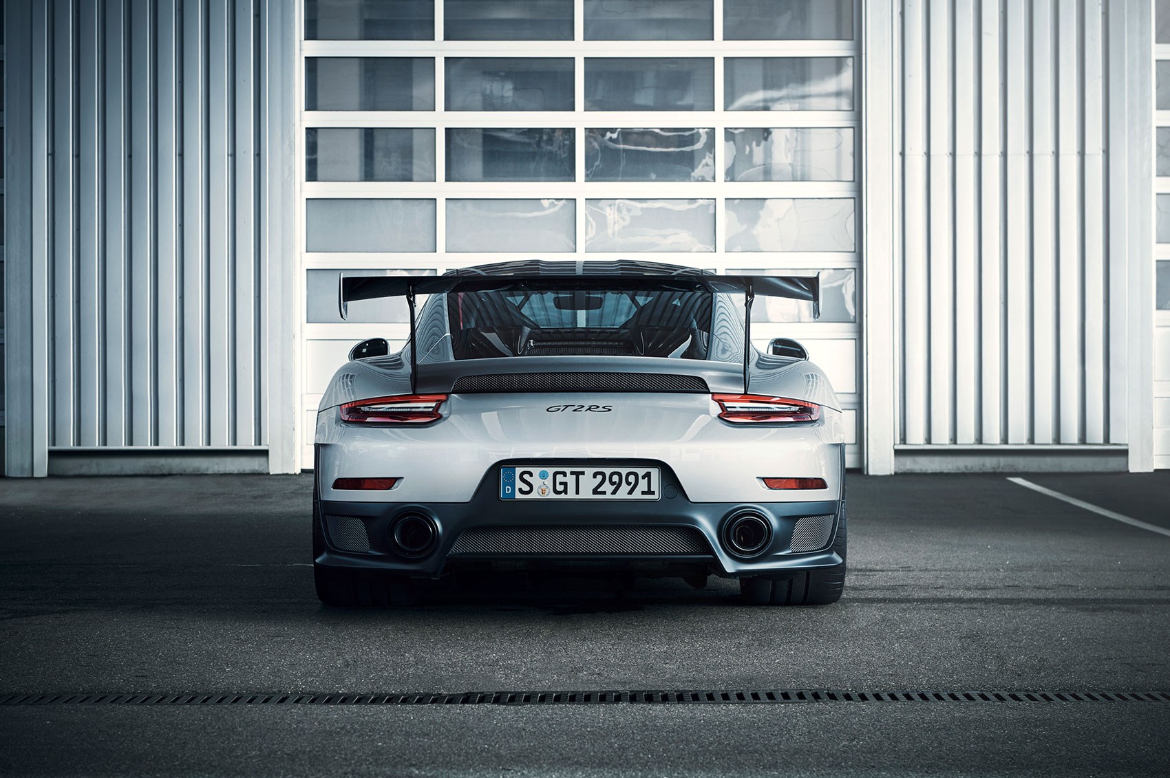 The 991.2 generation Porsche 911 GT2 RS: CAR magazine's first ride review The 991.2 generation Porsche 911 GT2 RS: CAR magazine's first ride review