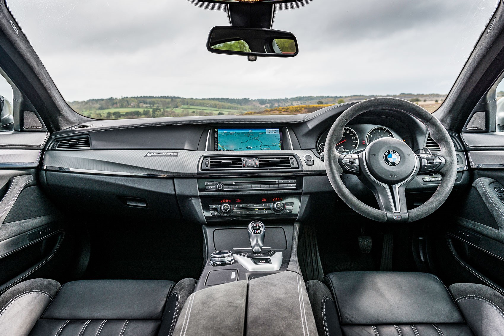 Bmw E60 M5 Red Interior - picture.idokeren