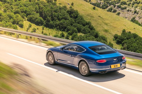 Bentley Continental GT 2018 rear tracking