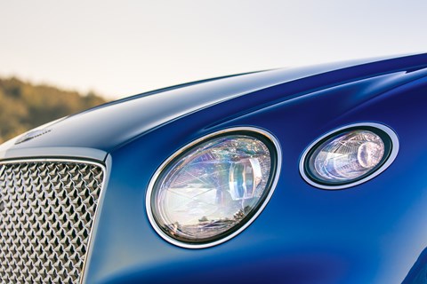 Bentley Continental GT 2018 headlight