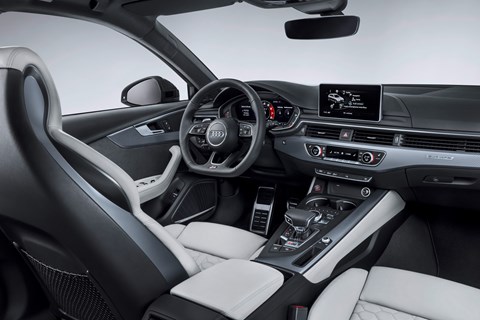 Audi RS4 Avant 2017 interior