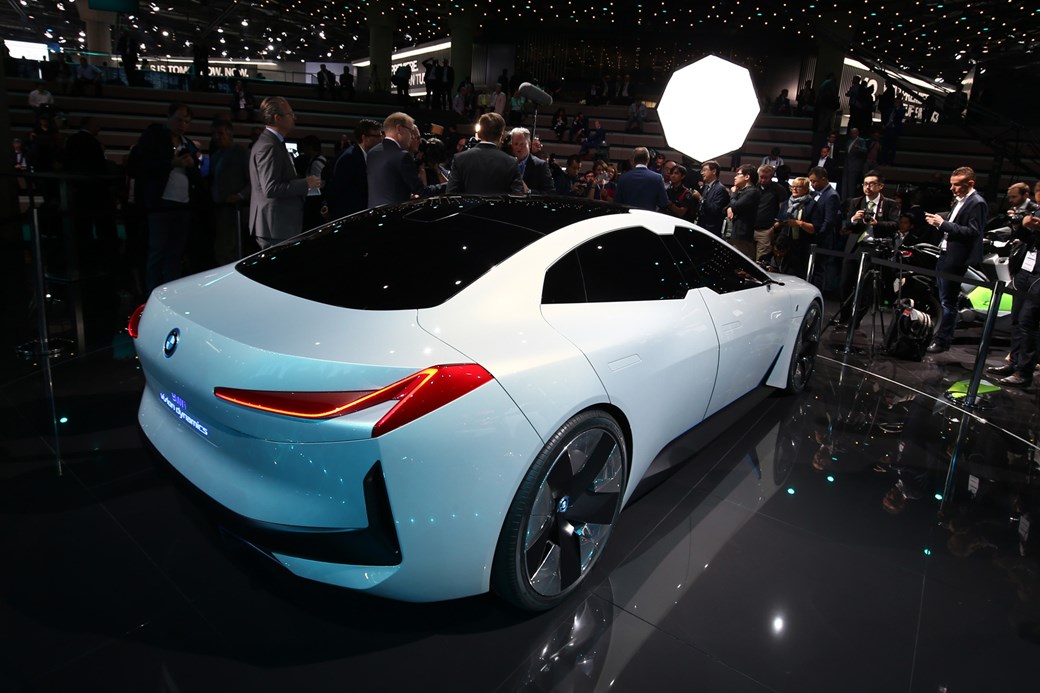 Bmw I Vision Dynamics Concept Is This The New I5 Car Magazine Bmw I Vision Dynamics Rear Quarter