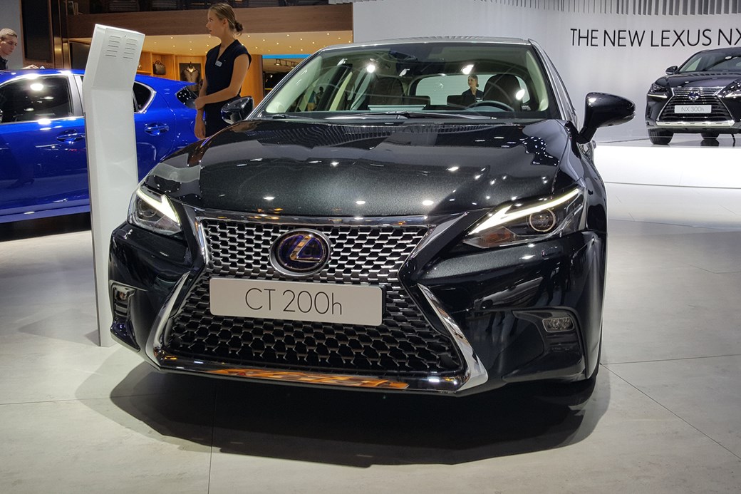 Silently Plodding On Lexus Ct200 Updated Car Magazine